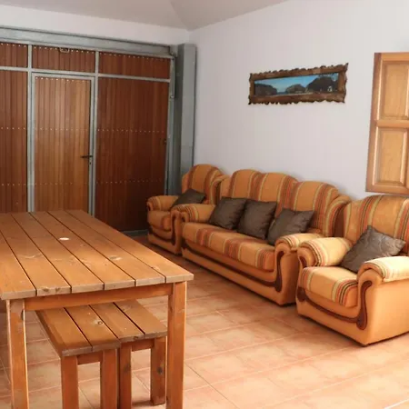 El Pinuelu, Casa A 4 Km De La Playa Ca-1036-as 利亚内斯
